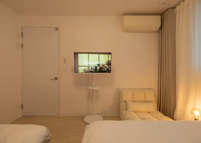 Poom Stay, Airport Bus, Cozy For Travelers,yeomchang Stn, Line 9 Express Seúl