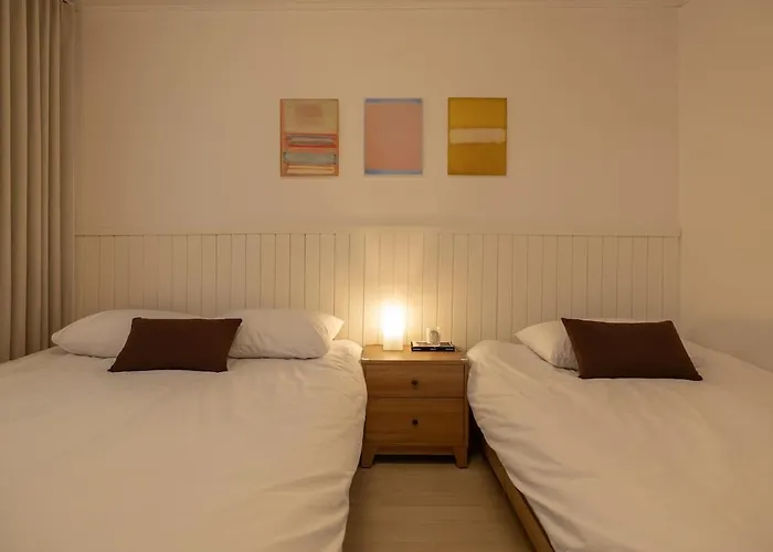 Apartamento Poom Stay, Airport Bus, Cozy For Travelers,yeomchang Stn, Line 9 Express *